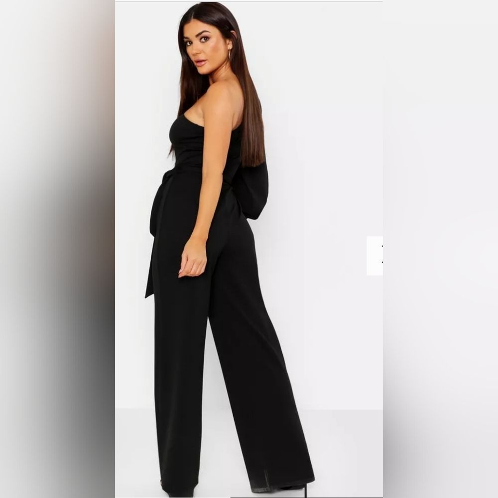NY & Co Sexy Sleek Wide Leg 1 Shoulder Belted Jumpsuit Black NWT Sz.M $80 retail